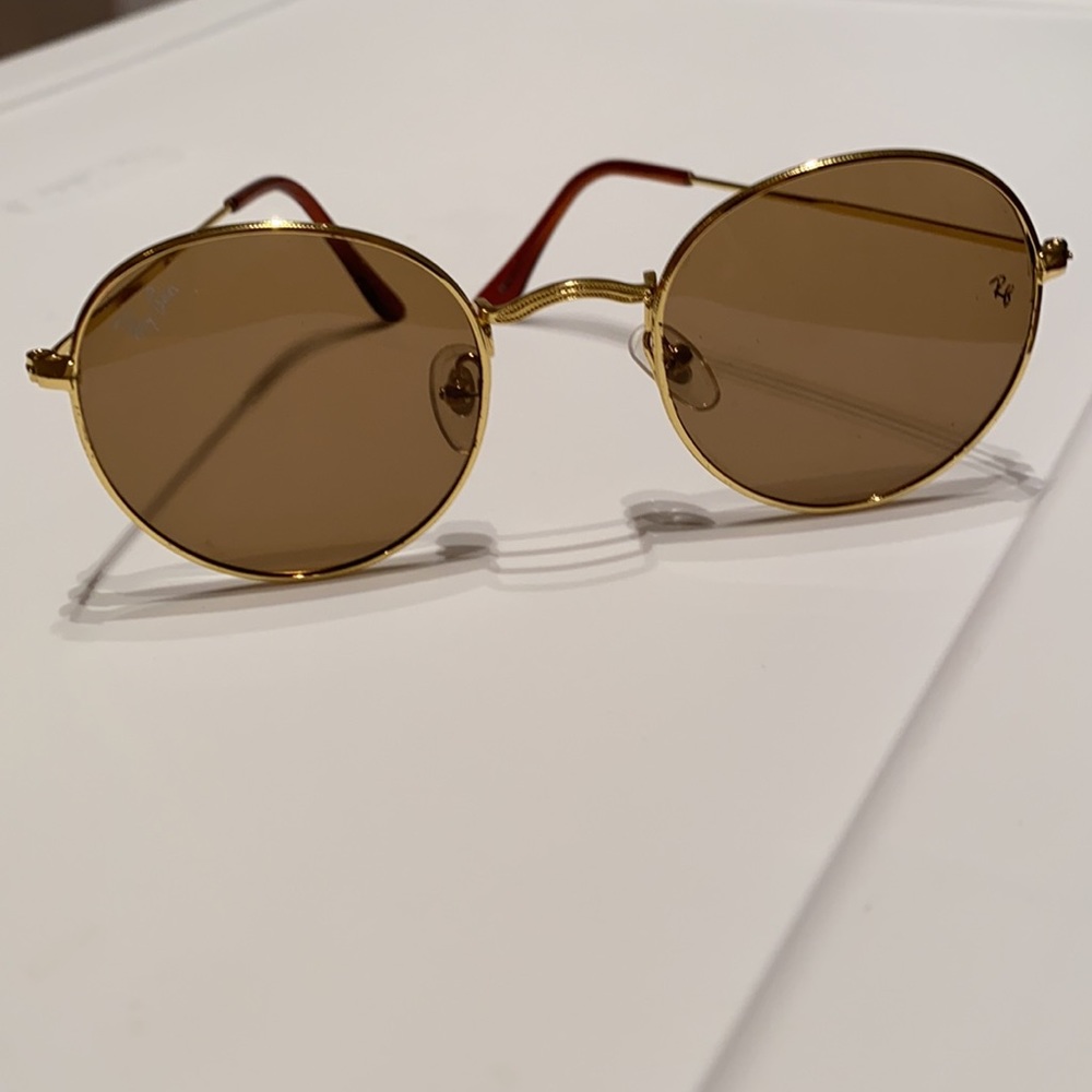 Ray-Ban Sunglasses gold frame retro circle lenses
